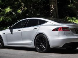 Tesla Model S 90D 2017 (77`000$)